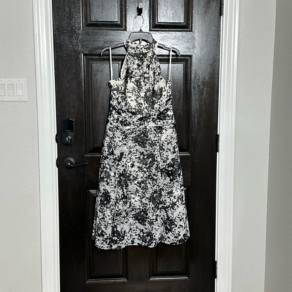WHBM Elegant Black and White Women's Dress Size 10